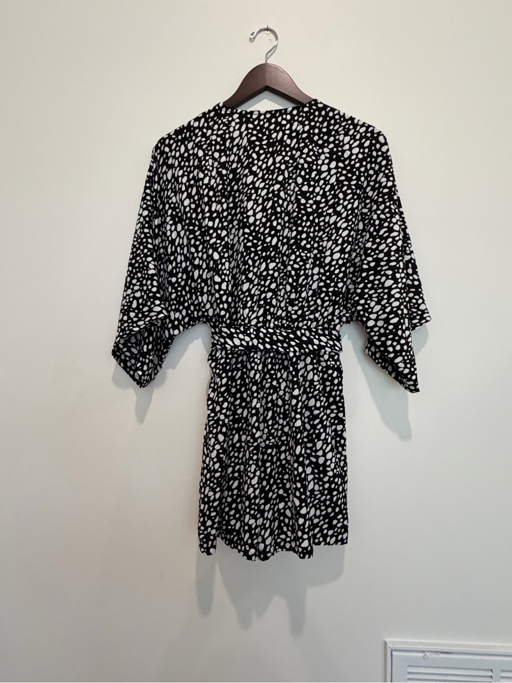 Fashion Brand Black and White Spotted Tie-Front Belted Romper SZ S